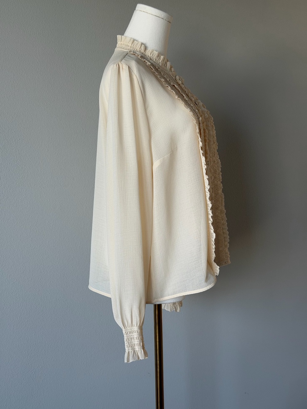 💫 SÉZANE Gasby Victoriana Ruffle Shirt Cream Ecru EU 42 US 10 L - Picture 7 of 15